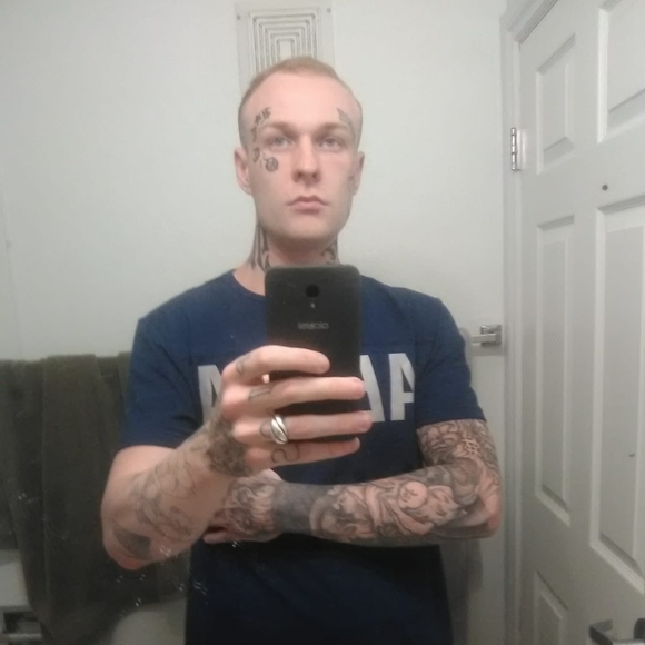 Meet your Posher, Kyle - Picture 1 of 1